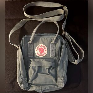 Frost Green Kånken Sling